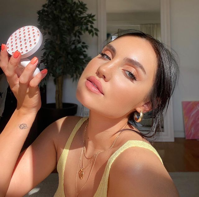 4 sminkehacks for glødende sommerhud